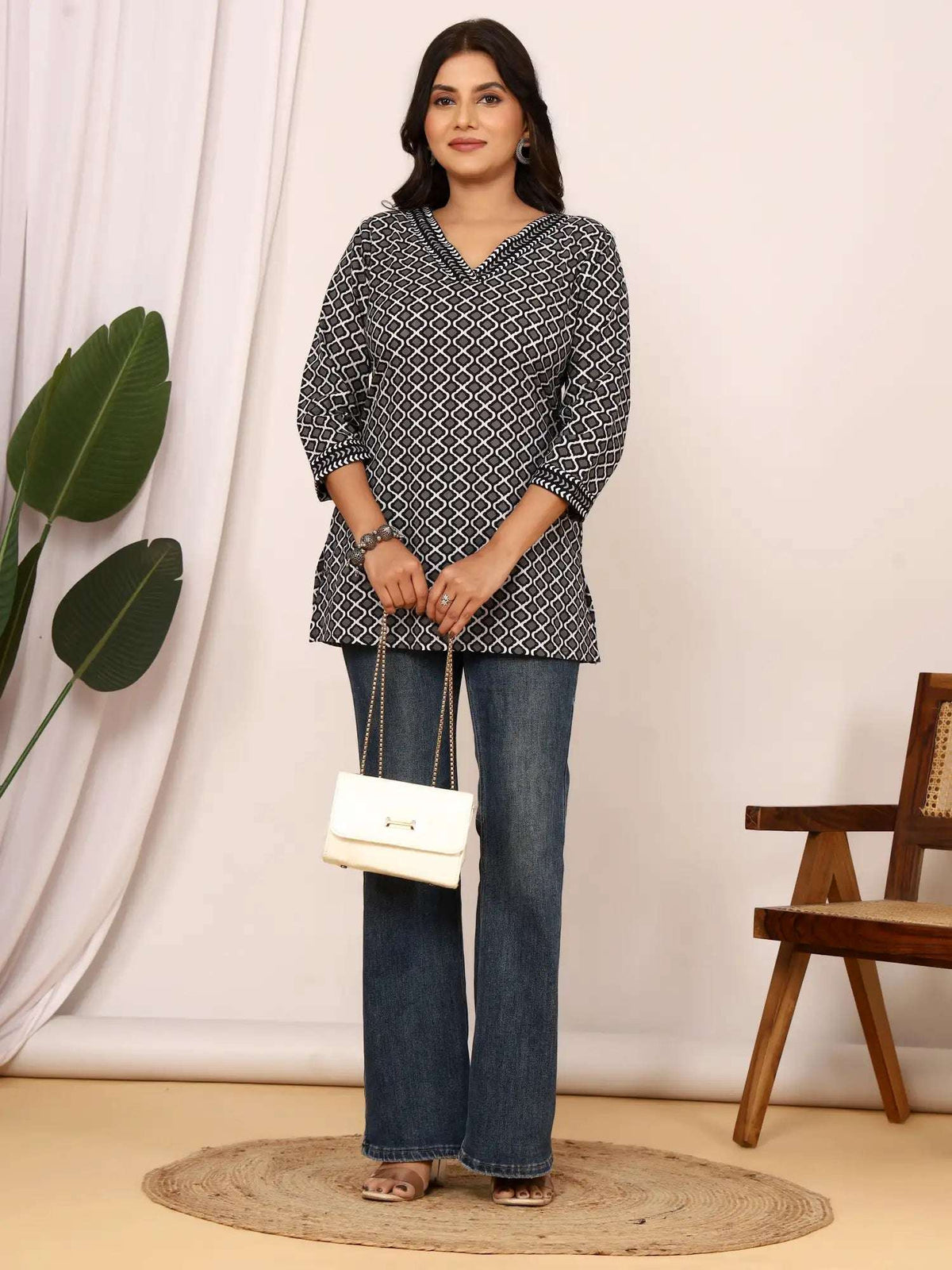 Sanganeri Black & White Geometric Print Cotton Top