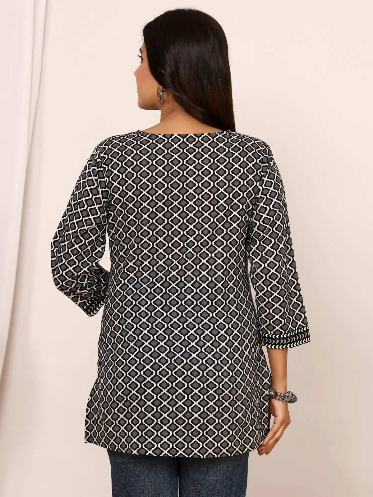 Sanganeri Black & White Geometric Print Cotton Top