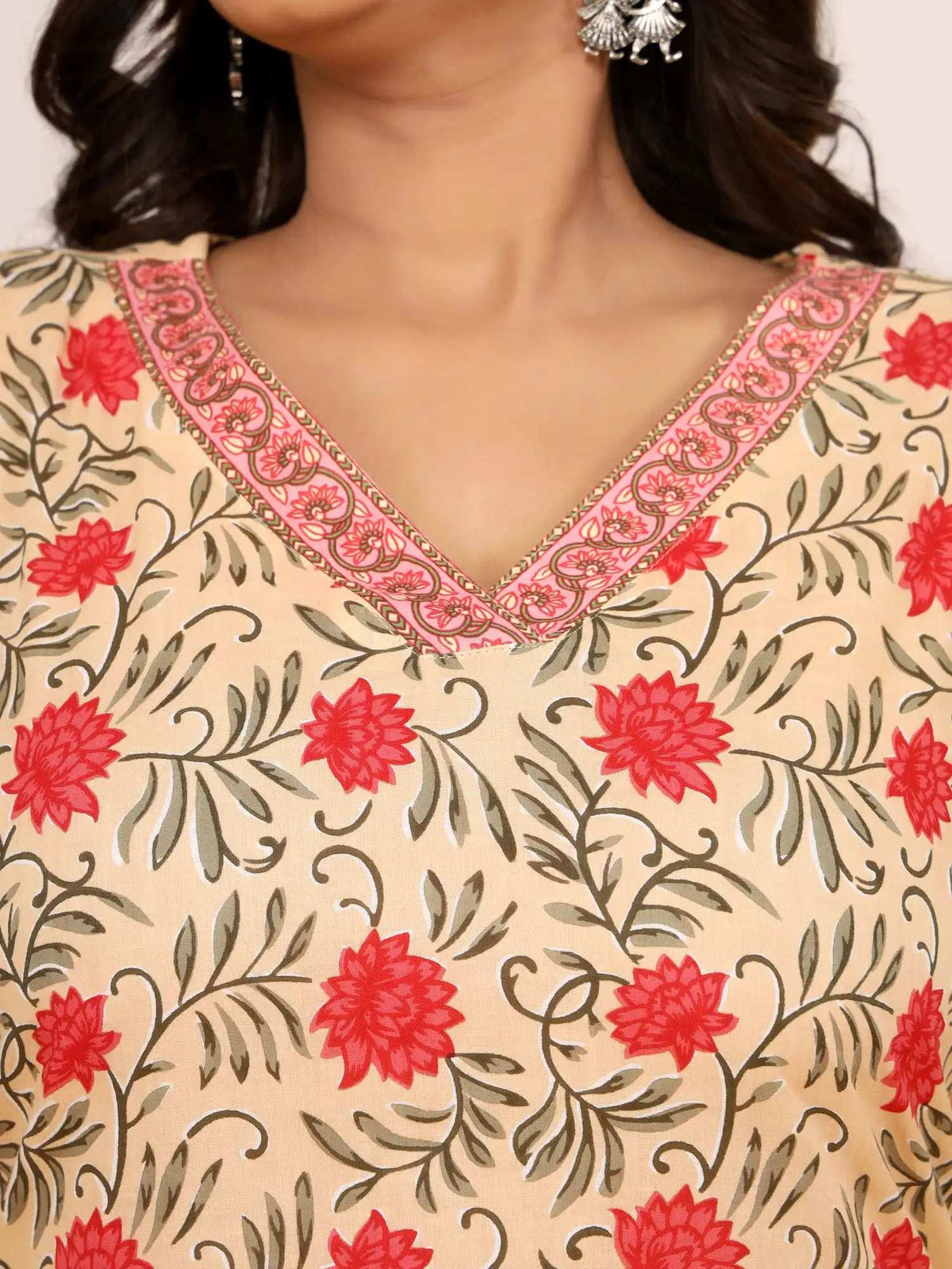 Sanganeri Beige & Red Floral Buti Print Cotton Top