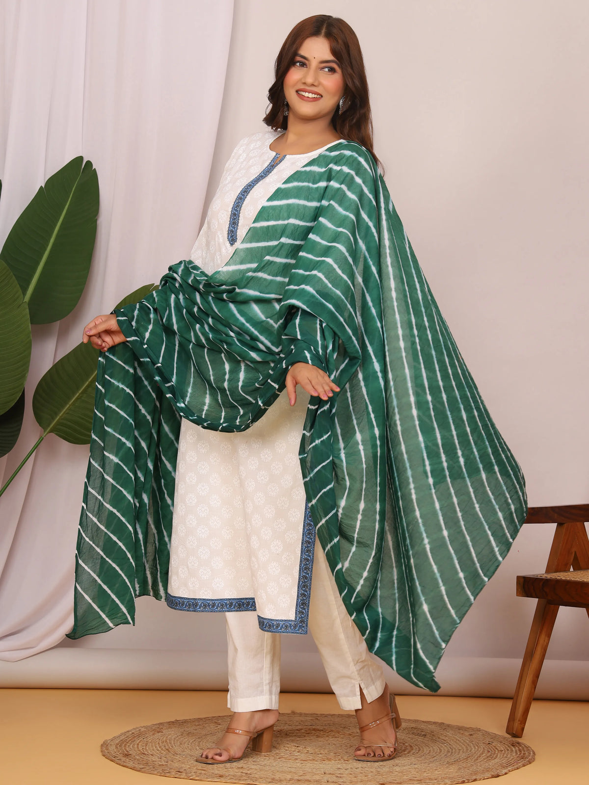 Bottle Green Pure Cotton Hand Tied Lehriya Dupatta (2.5 Meter)