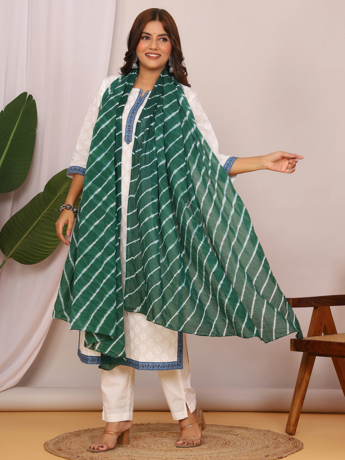 Bottle Green Pure Cotton Hand Tied Lehriya Dupatta (2.5 Meter)