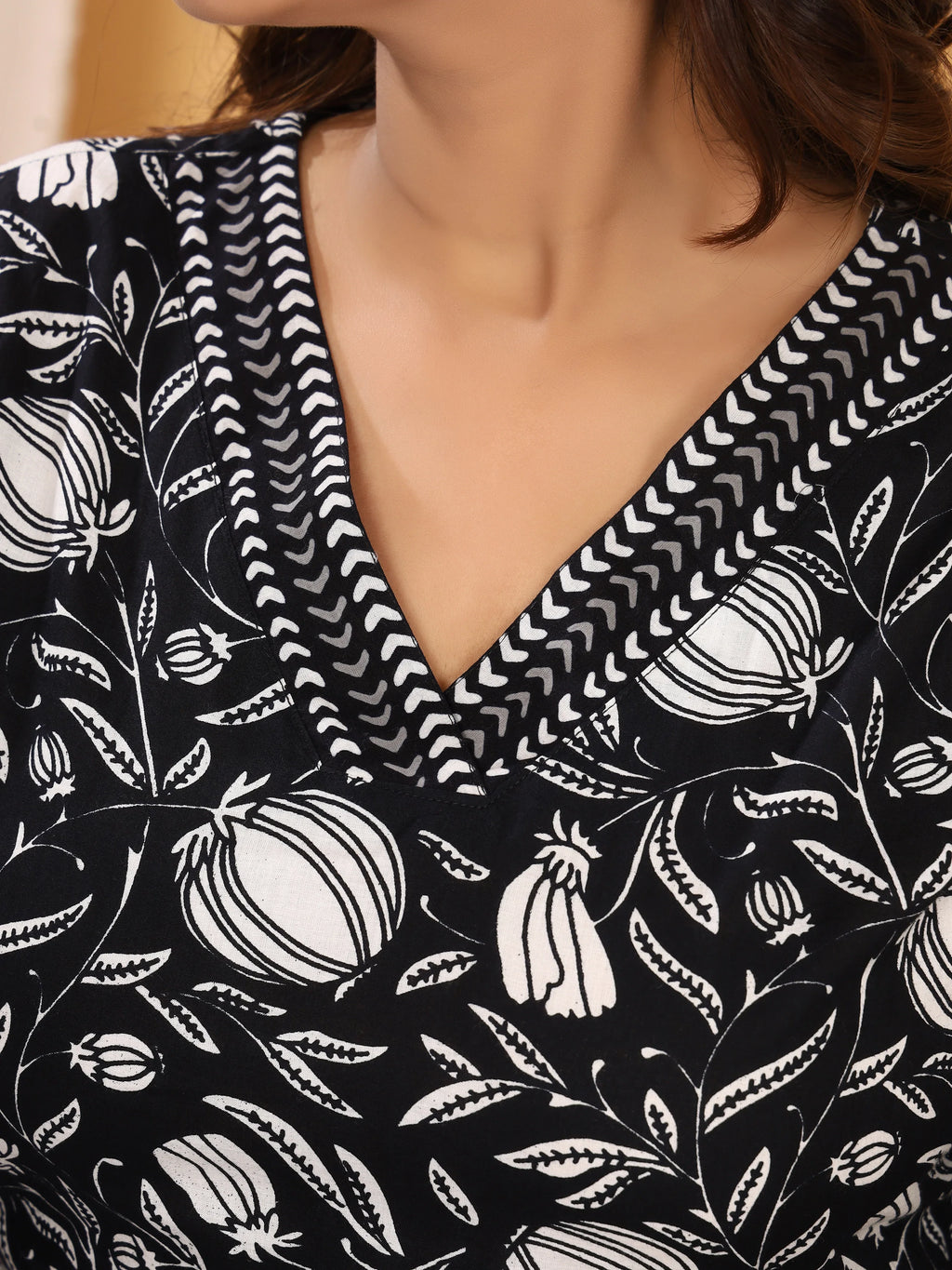 Sanganeri Black & White Floral Print Pure Cotton Top