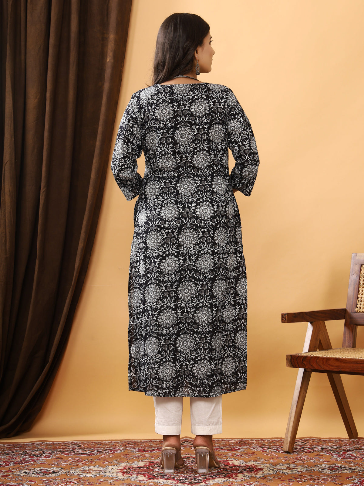 Sanganeri Floral Rangoli Print Black Cotton Kurti