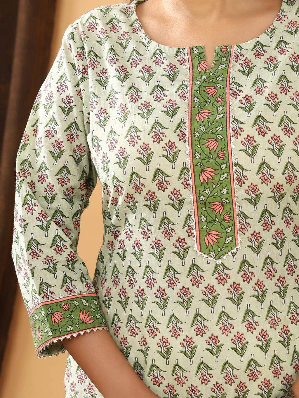 Sanganeri Buti Print Pale Cotton Kurti