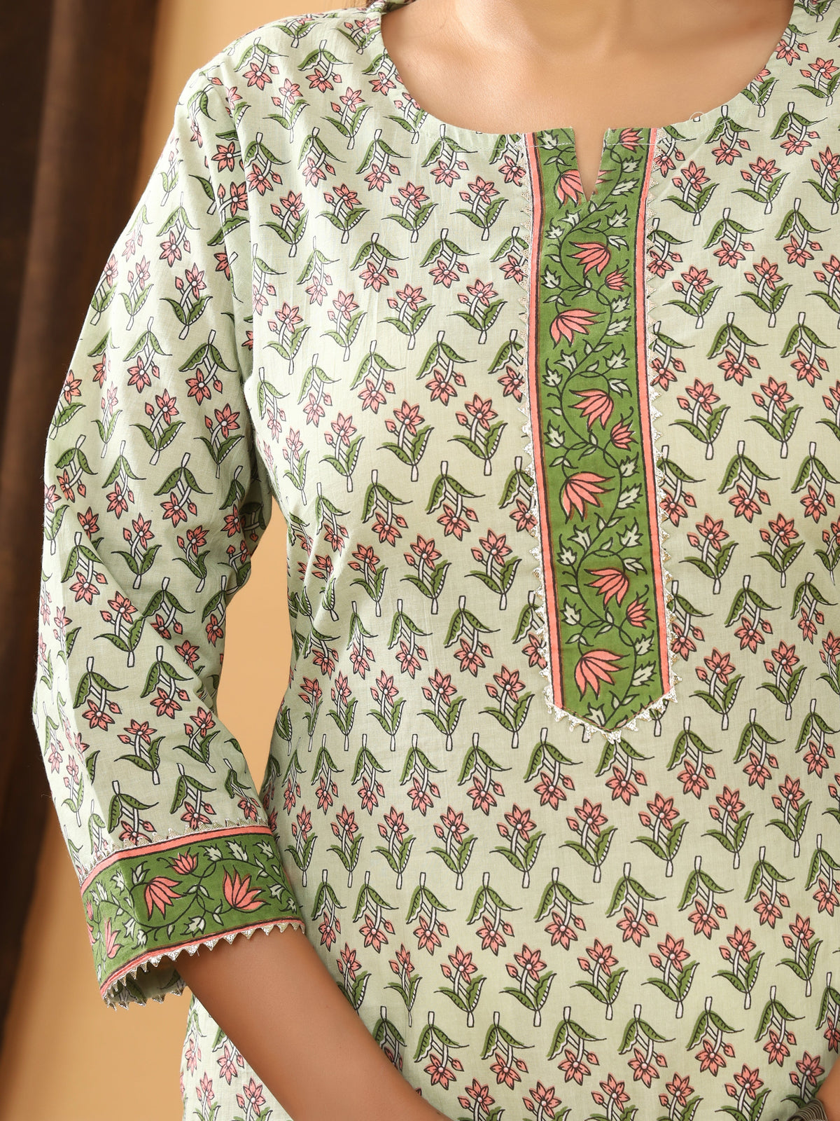 Sanganeri Buti Print Pale Cotton Kurti