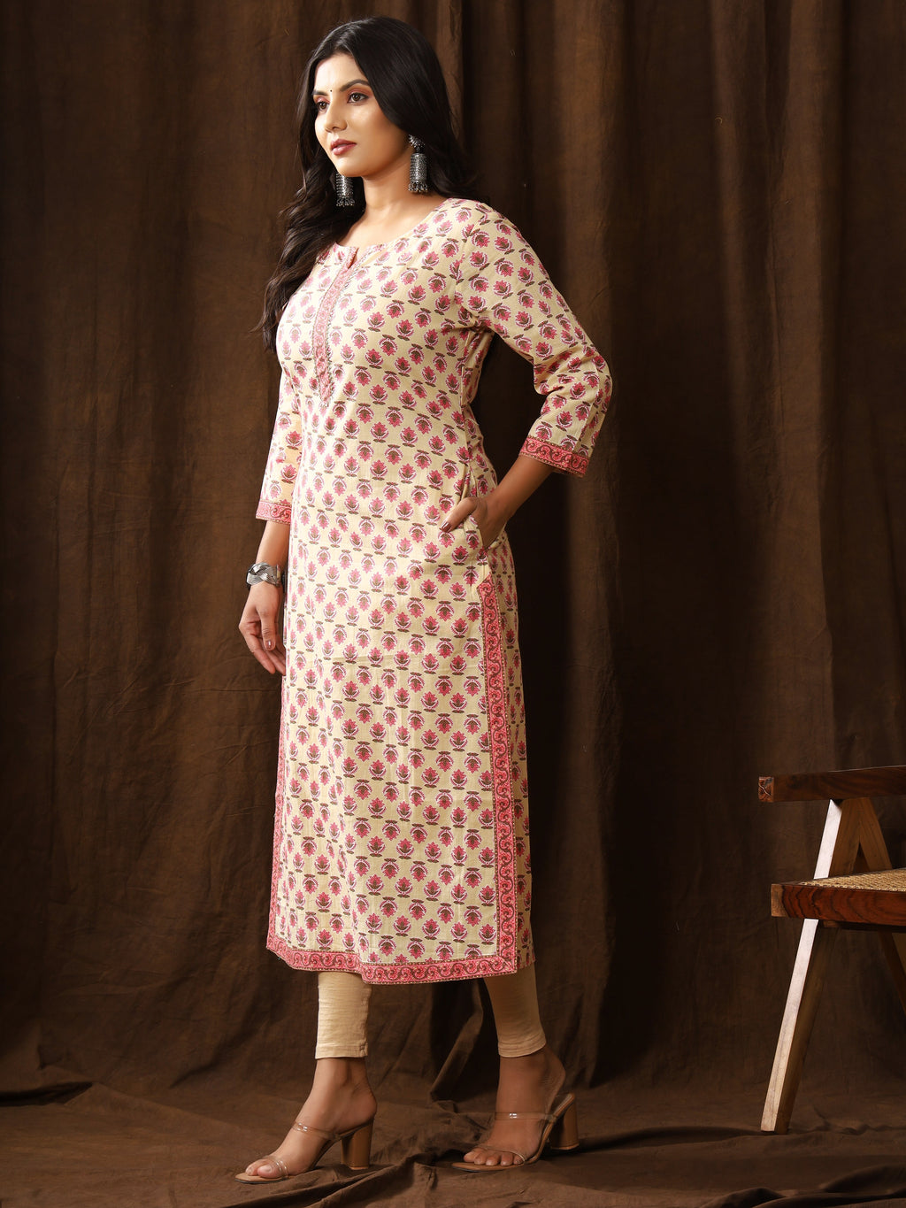 Sanganeri Gulmohar Buti Print Light Yellow Cotton Kurti