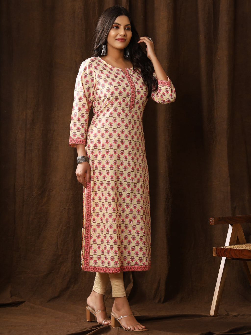 Sanganeri Gulmohar Buti Print Light Yellow Cotton Kurti