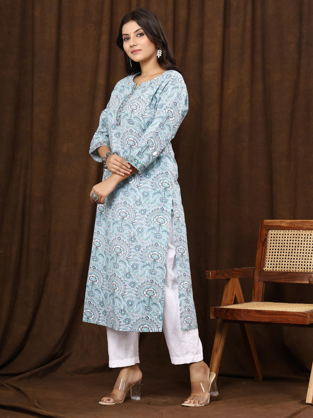 Sanganeri Buti Jaal Print Grey Cotton Kurti