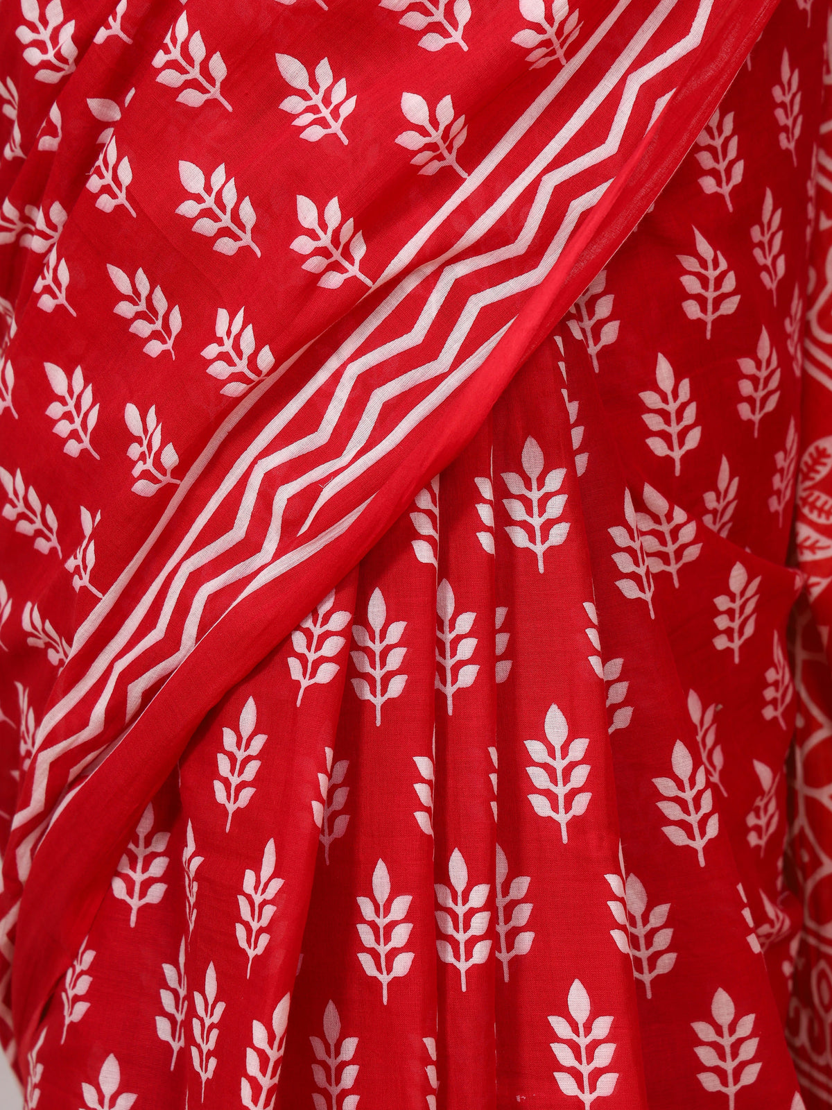 Pure Cotton Red Saree with White Leaf Block Print and Geometric Pallu