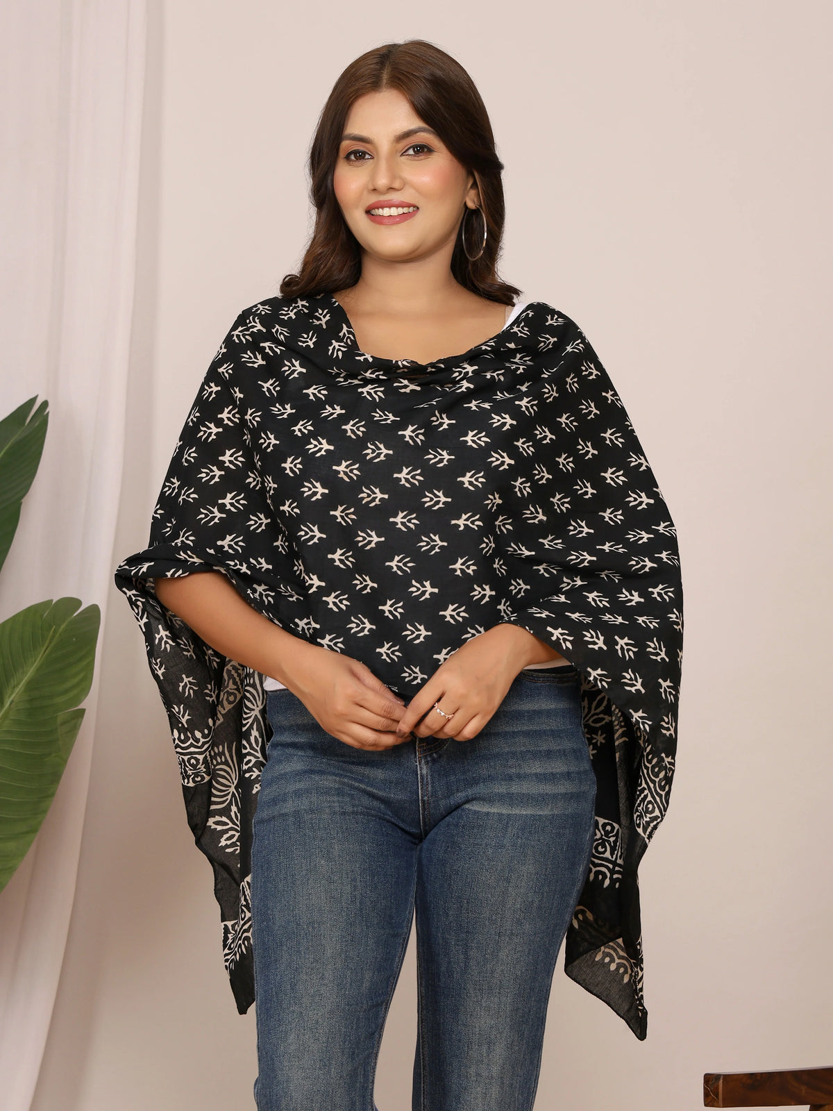 Black & White Floral Vine Handblock Discharge Print Pure Cotton Stole