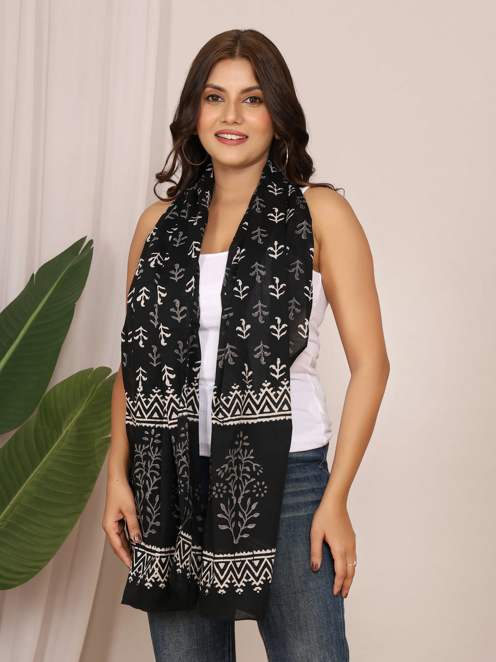 Black & White Handblock Discharge Print Pure Cotton Stole with Floral Boota Design